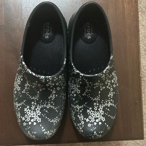 CROCS Nerio Pro II Slip Resistant Clog Star Flower Design